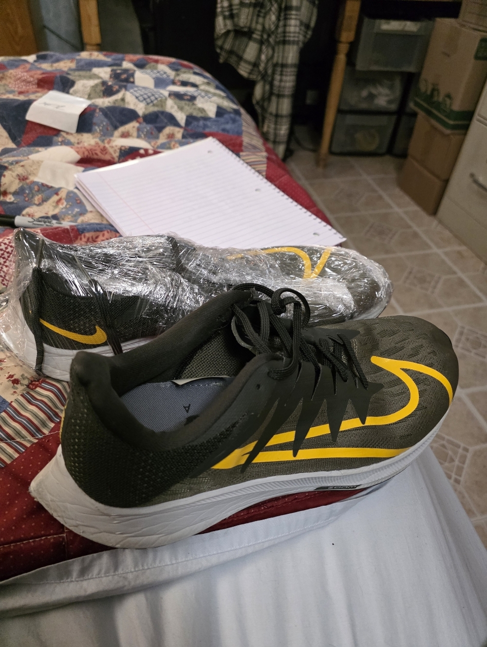 Nike Flyknit Olive Green and Yellow Swoosh Running Sneakers Size 10.5m